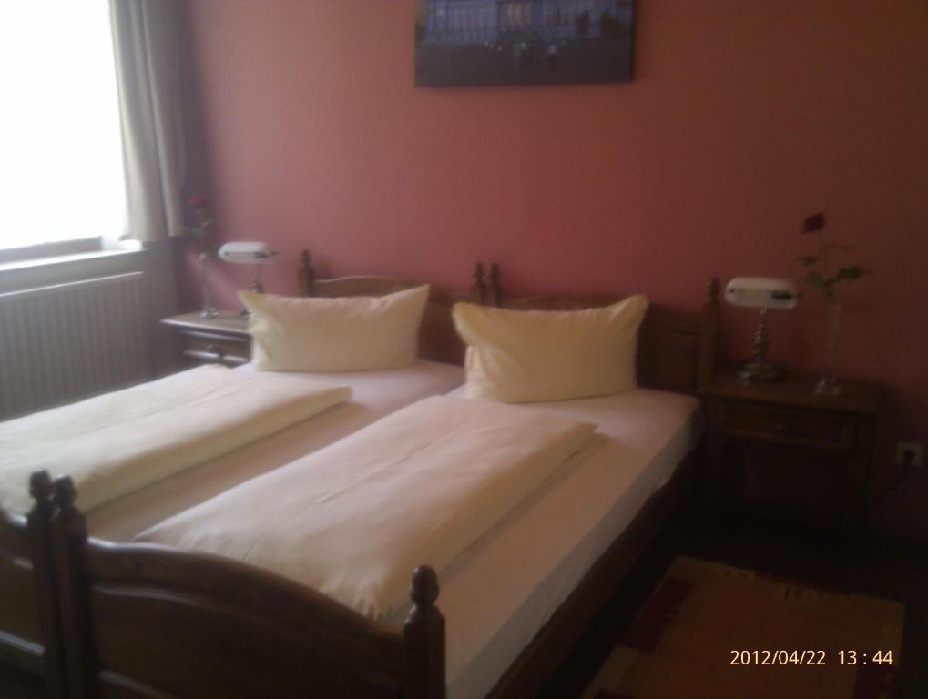 Berliner Hof Otel Dallgow-Doeberitz Oda fotoğraf